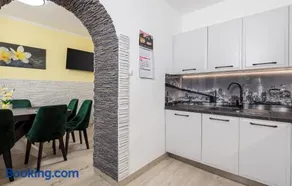 Beautiful Apartment In Moscenice - Image 5