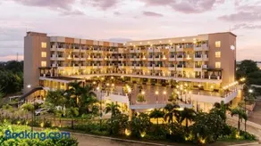 SixtyFifth Destination Resort Hotel - Image 2