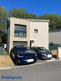 House for 7 people with parking, near Versailles & Paris - Image 2