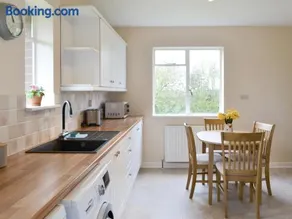 North Farm Bungalow - Image 5