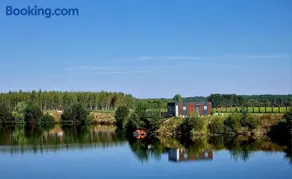 GRETA Nowoczesny domek modułowy nad stawem - Image 1