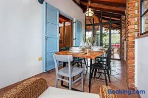 La Casita Holiday Home by Irundo - Image 3