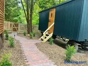 Half Moon Shepherds Huts - Image 2