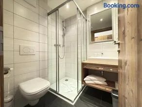 A Casa Saphir Appartement-Hotel - Image 3
