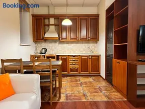 Holiday Studio - Image 4