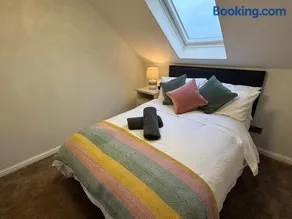 Luxury townhouse in Stirling - Image 4