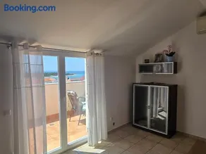 Penthouse Sea View Novalja Center - Image 2