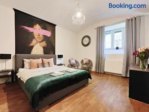 A&K Apartment - Image 1