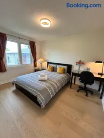 Super Cosy Peaceful room with Garden view free Parking - Image 1