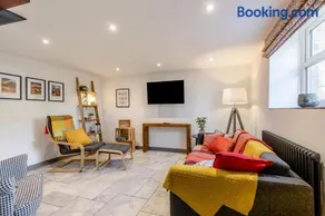 1 Bed in Peak Forest oc-s30591 - Image 2
