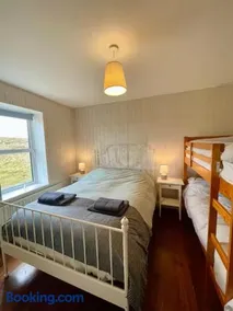 Belmullet Beach House Retreat - Image 4