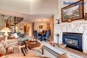 Sawmill Creek Condo 406 by Great Western Lodging - Image 3
