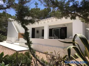 Casa immersa nel verde a pochi passi dalla playa - Image 4