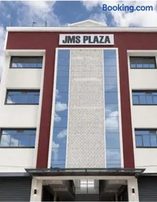 PhstudioKe- modern studio with rooftop views, fast Wi-Fi &free parking near CBD - Image 3