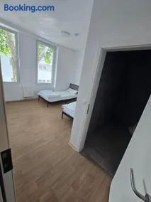 Gäste- und Monteurzimmer - Fitter room - Guest roomShort and long term - Image 3
