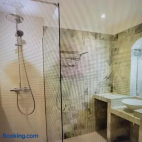 Superb fully renovated apartment in La Croix-Valmer - Image 4