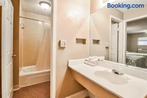 Economy Hotel Atlanta - Image 5