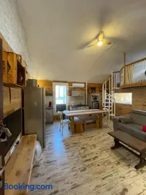 Duplex Climatisé 65m2 refait à neuf - Image 1