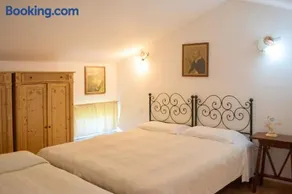Comfortable Apartment in Fabriano, 35 m² with Shared Pool - Image 5