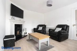 Modern newly refurbished house 10 minute walk from Lahinch - Image 2