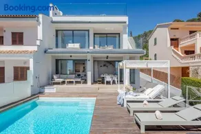 Nereo - Heatable Pool & Sea View - Image 1