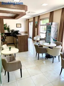 Hotel Glorija - Image 2