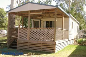 Smugglers Cove Holiday Village - Image 4