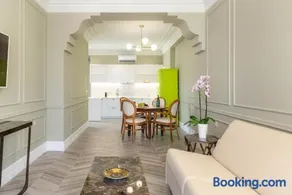Ormos Luxury Suites Elia - Image 3