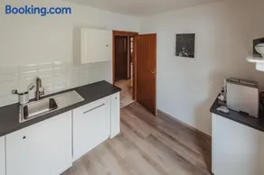 große Wohnung in Weinheim mit Charme - Image 2