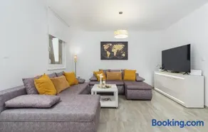 Apartment mit privatem Pool, Grill und Garten - Image 3