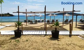Sea View Apartments Nikos - Image 2