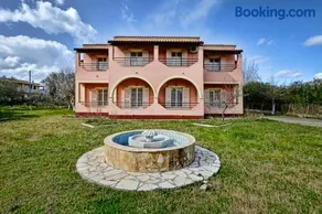 Adonis Apartments - Image 1