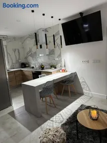 Cool House - Image 3