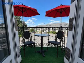 Le Balcon - Image 2