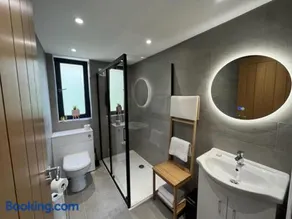 Waverley Apartments, Crow's Nest - Image 5