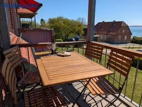 Ferienwohnung Alice mit Balkon und Meerblick - Image 2