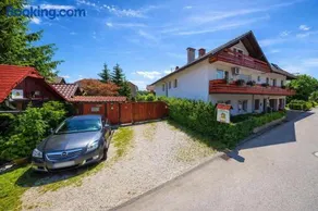 Frenkcottage 5 KM FROM THE AIRPORT - Image 1
