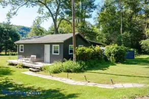 Riverfront Poconos Cabin With Hot Tub On 4 Acres Near Delaware River (Sleeps 6) - Image 3