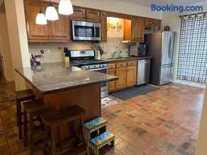 WildFlower Inn - Image 1