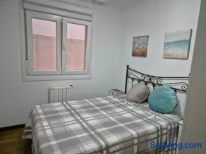 Apartamento céntrico, tranquilo, buenas vistas - Image 4