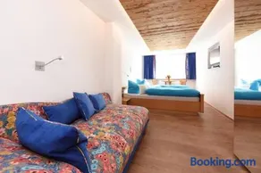 Triple room, shower or bath, toilet, terrace - Image 4