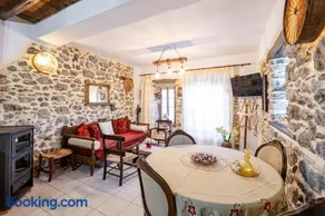Petrino Residence - Image 3