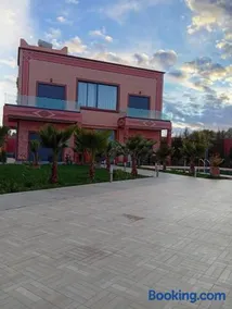 Villa haut standing avec piscine, hammam et Jacuzzi - Image 3