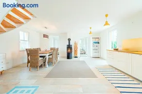 Grande casa totalmente attrezzata con barbecue, giardino e sauna | Vista sul giardino - Image 3