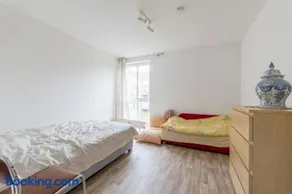 Private Apartment - Image 3