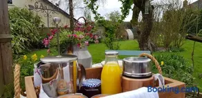 The Dorm Bed and Breakfast - Image 5