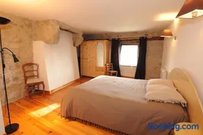 Maison de charme avec vue sur la montagne à Albaret-Sainte-Marie - Image 3