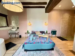 Love nest and ancient stones - Jacuzzi, air conditioning, Wi-Fi - Image 4