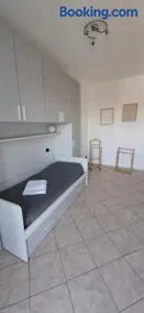 A 5 minuti a piedi dal lago maggiore e dalla stazione casArona - Image 3