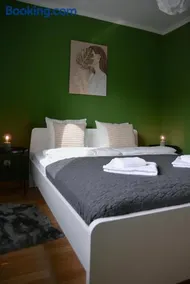 CROWN apartment 4 - Image 2